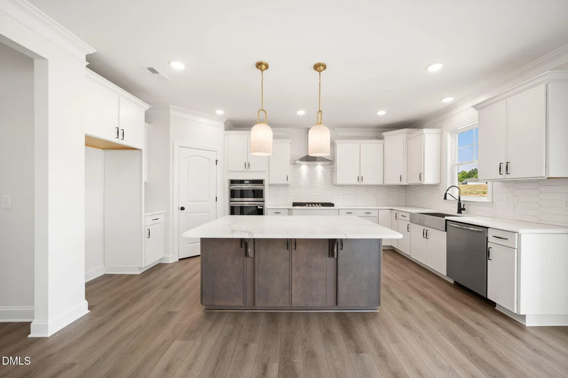 Photo of 2113 Scallans Lane
