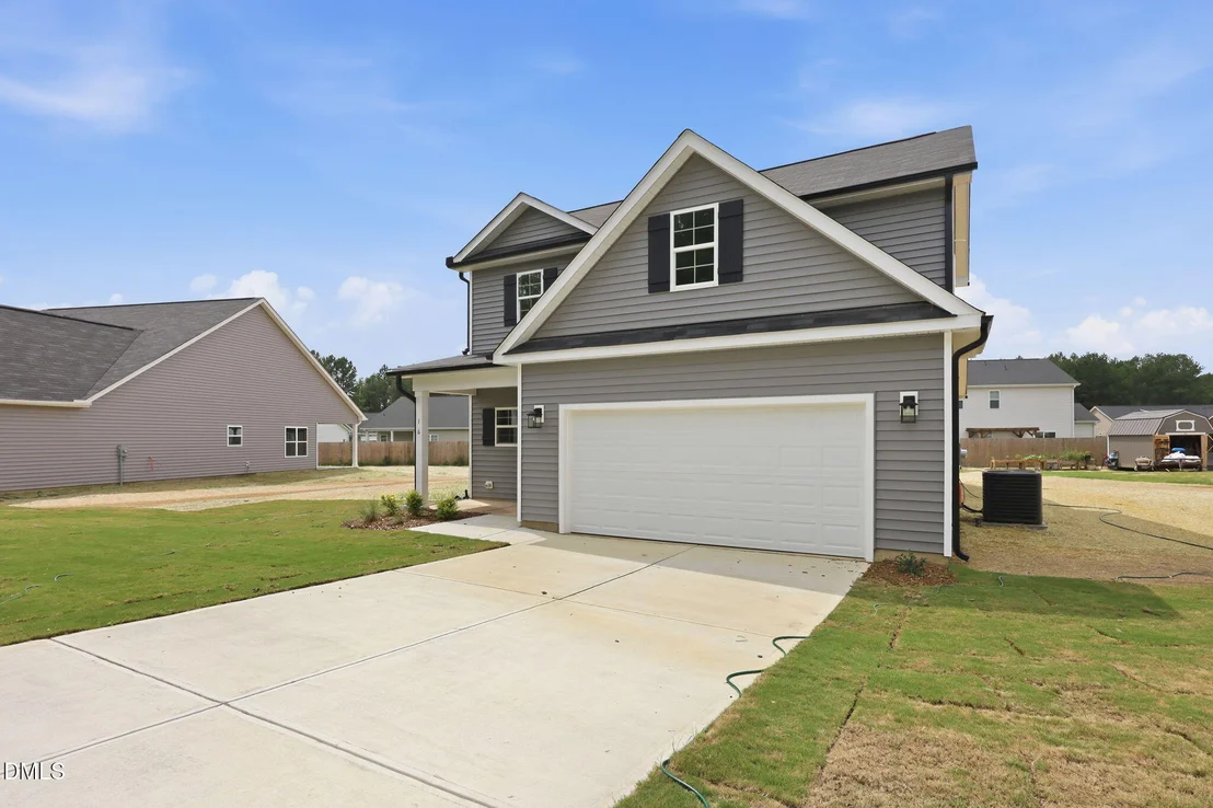 Photo of 16 Loganberry Avenue