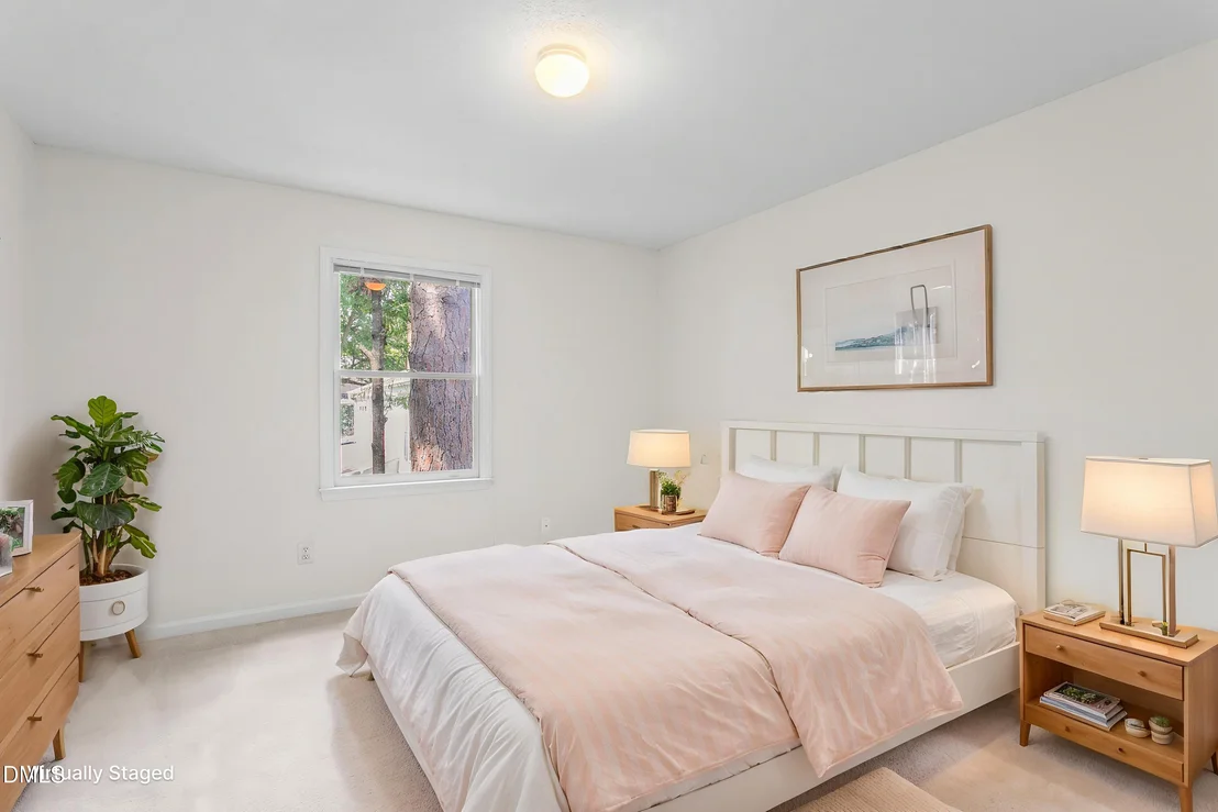 Photo of 207 Windhover Drive