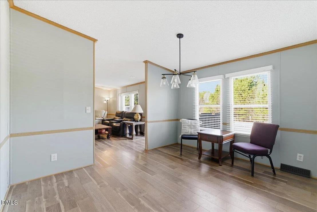Photo of 1190 Little Mountain Road