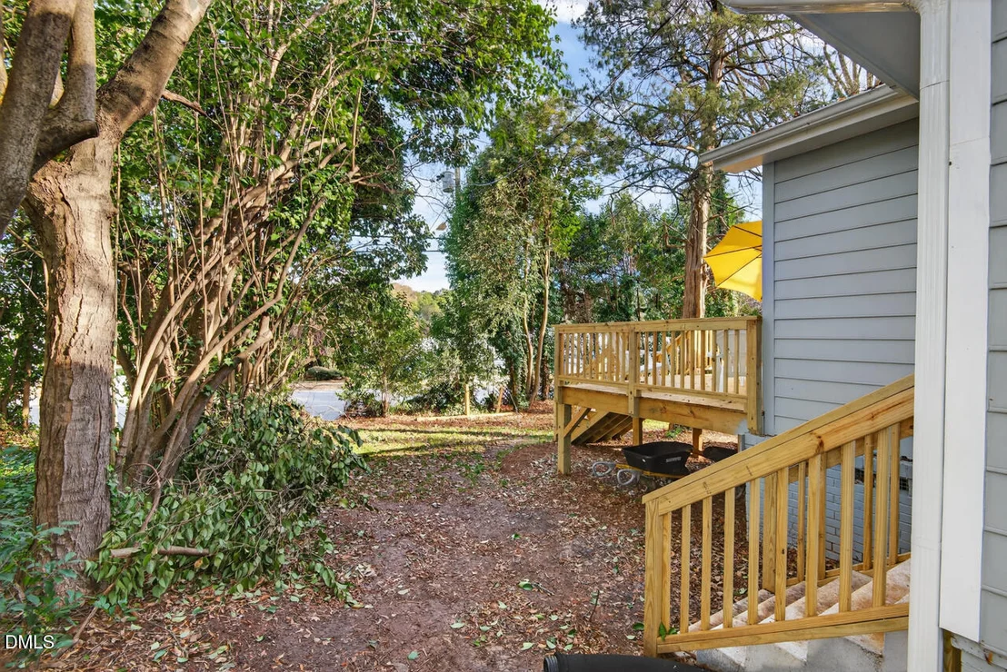 Photo of 1944 Fairfield Drive