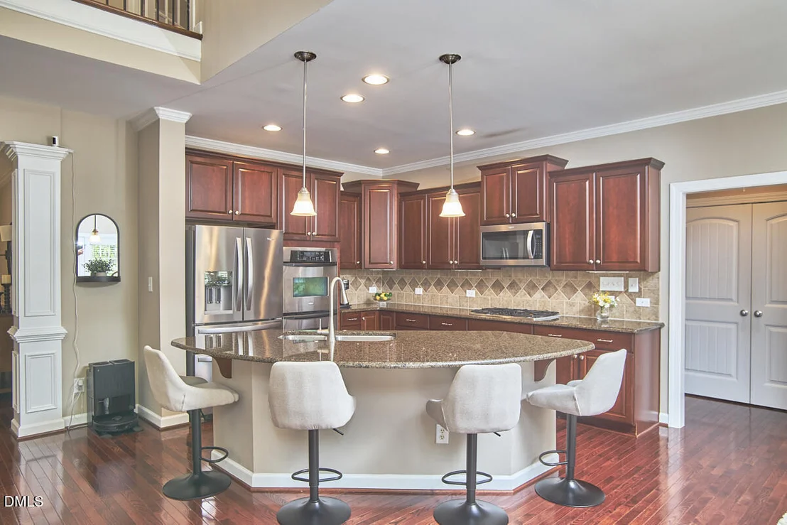 Photo of 2106 Hemlock Hill Drive