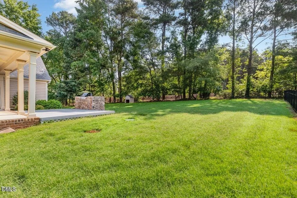 Photo of 1096 Silverleaf Drive