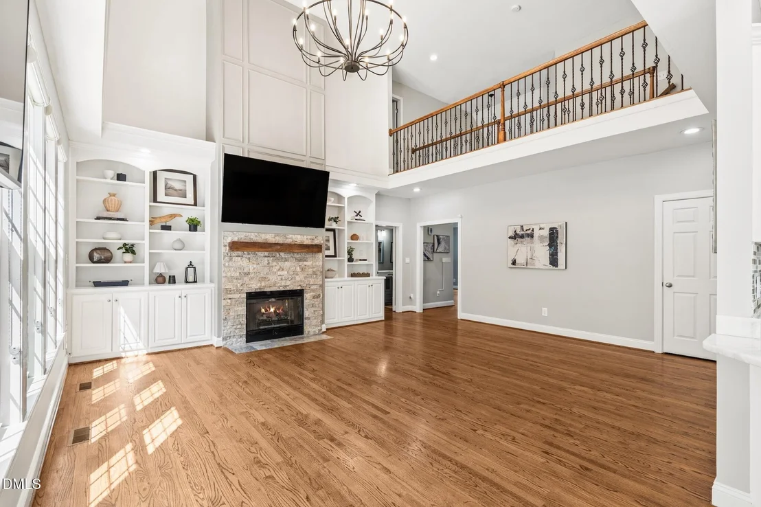 Photo of 2103 W Marilyn Circle