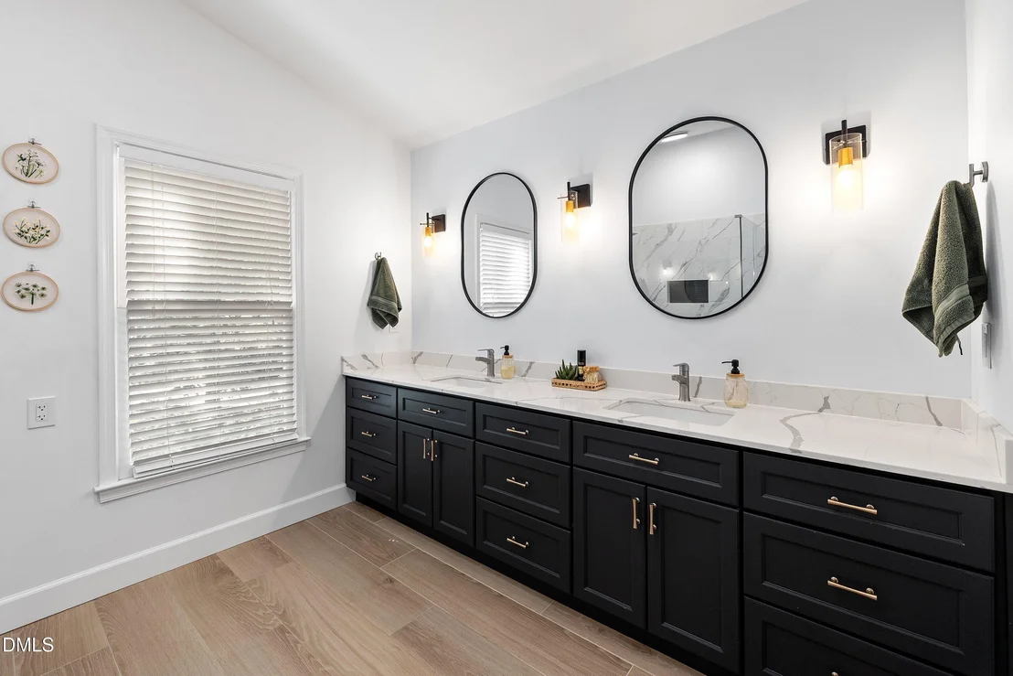 Photo of 1409 Bridgeport Drive