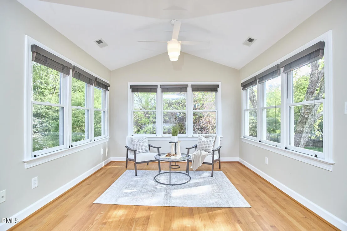 Photo of 4323 Thetford Road