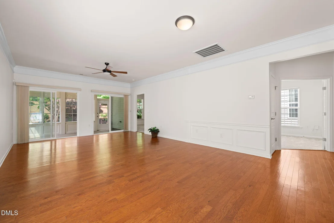 Photo of 725 Bradhurst Place
