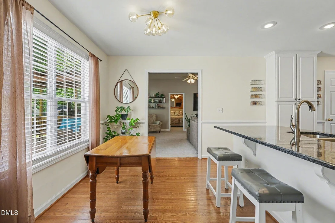 Photo of 101 Maple Street