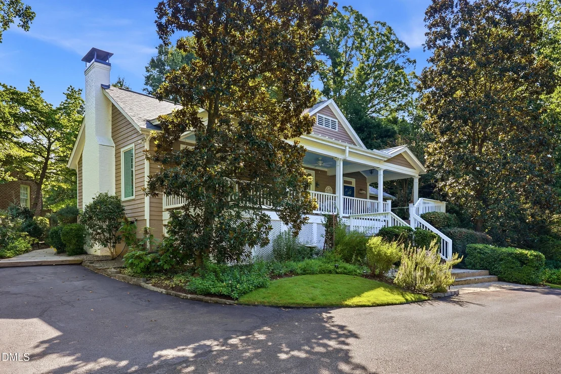 Photo of 3129 Eton Road