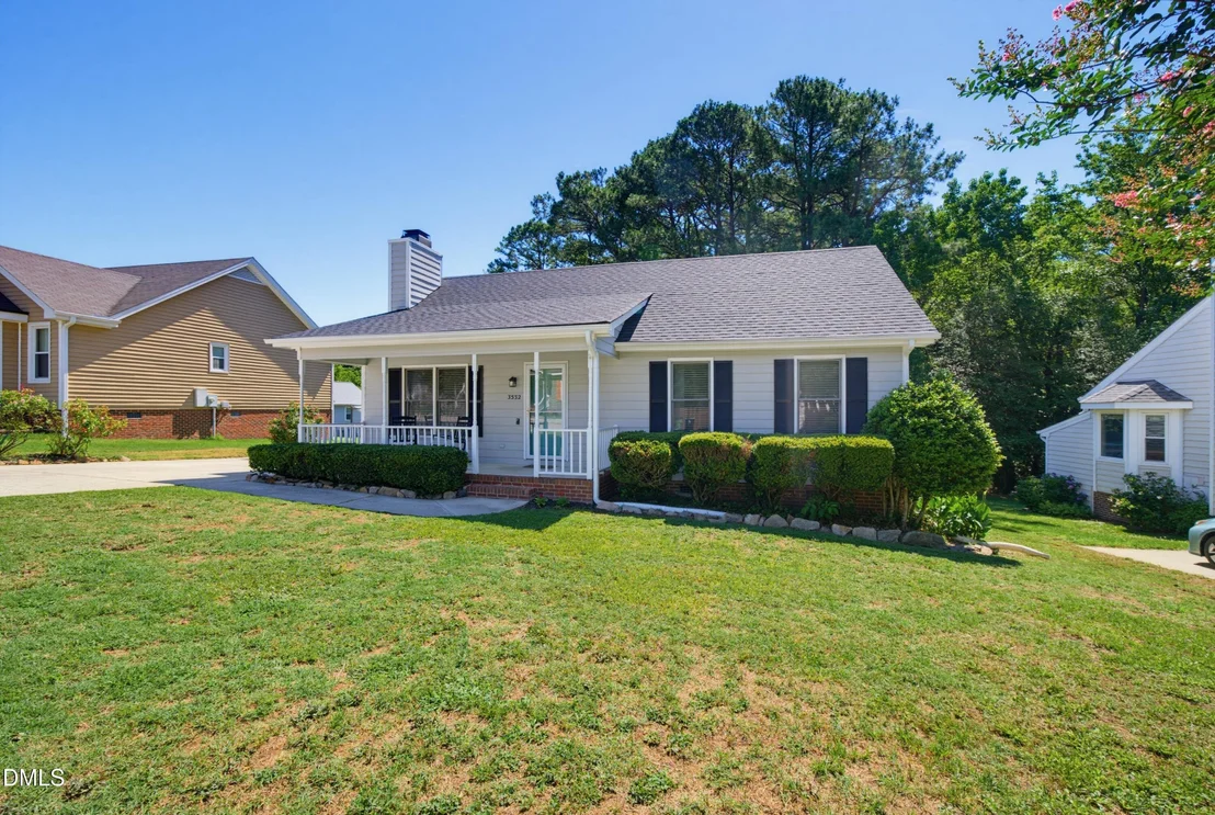 Photo of 3532 Castlegate Drive