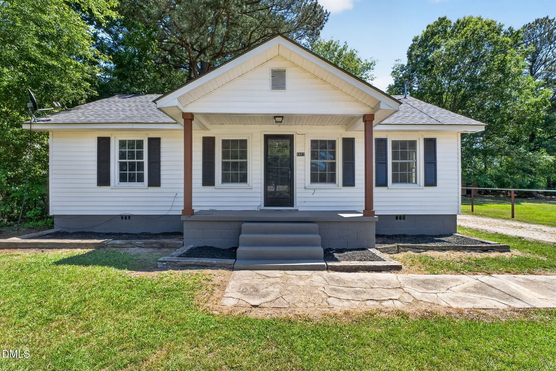 Photo of 5887 Main Street