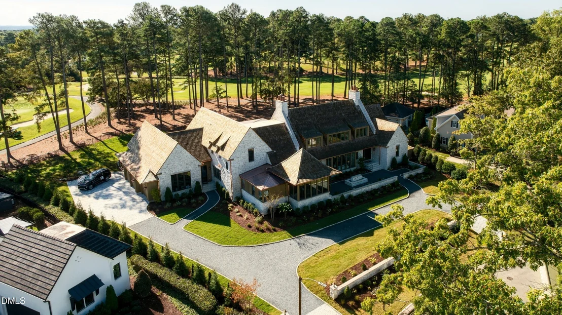 Photo of 1208 Barcroft Place