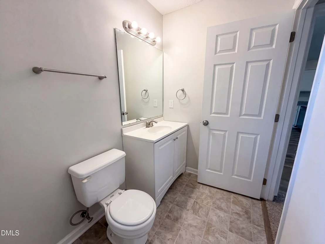 Photo of 2338 Hillandale Road