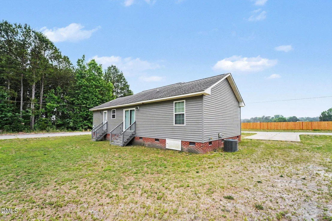 Photo of 7261 Clara Street