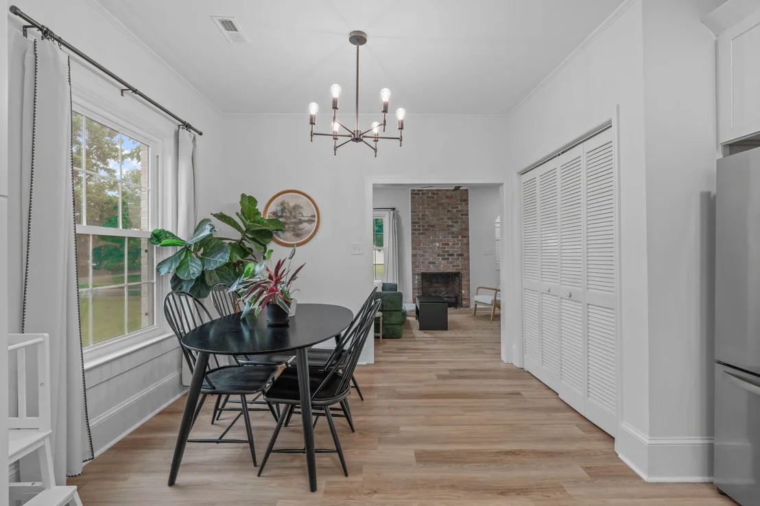 Photo of 602 W Main Street