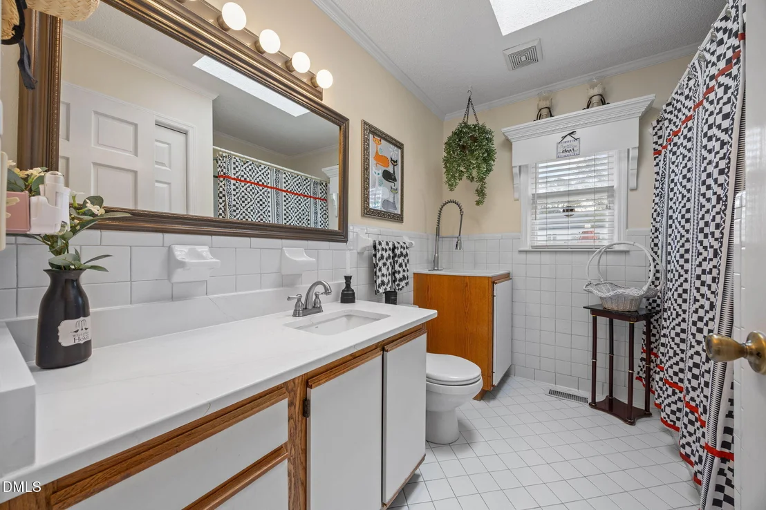 Photo of 801 Lakeside Drive