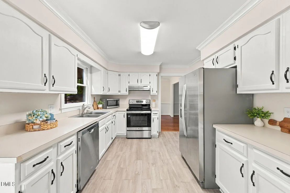 Photo of 105 Pinewood Drive
