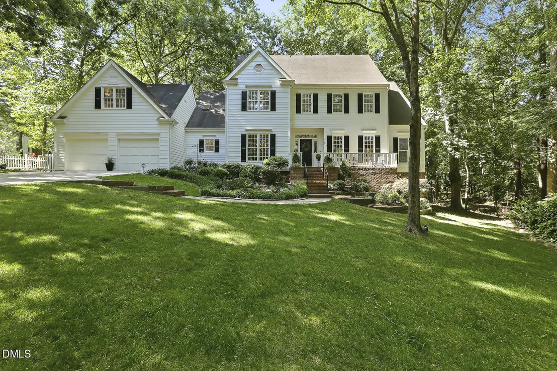 Photo of 429 Grosvenor Drive