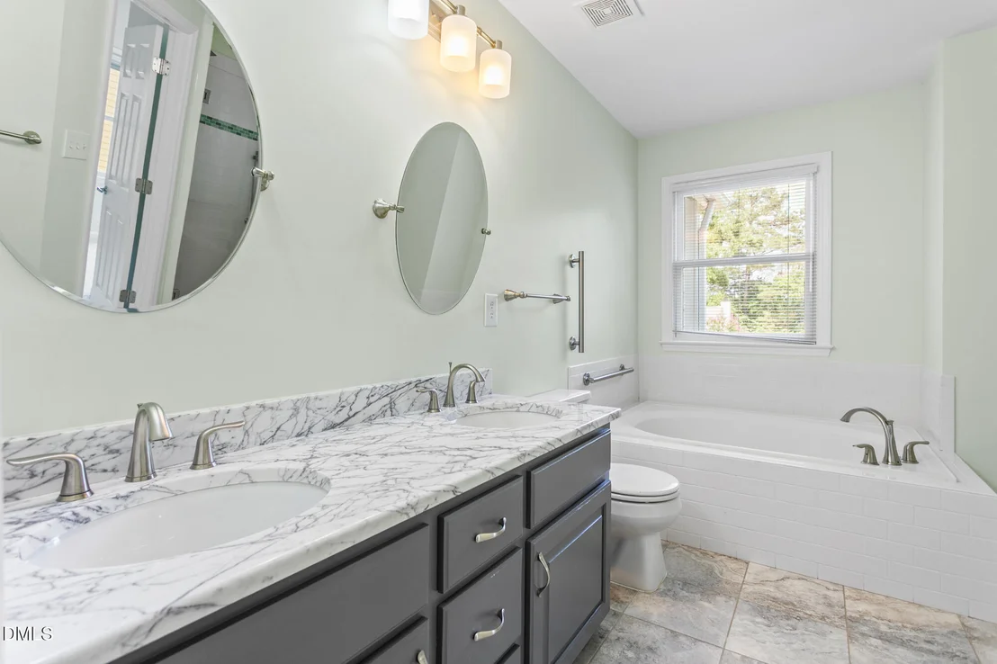 Photo of 207 Windhover Drive