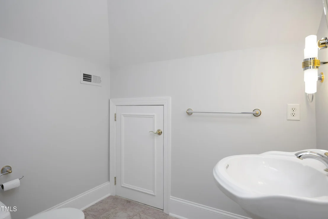 Photo of 9820 Debnam Road