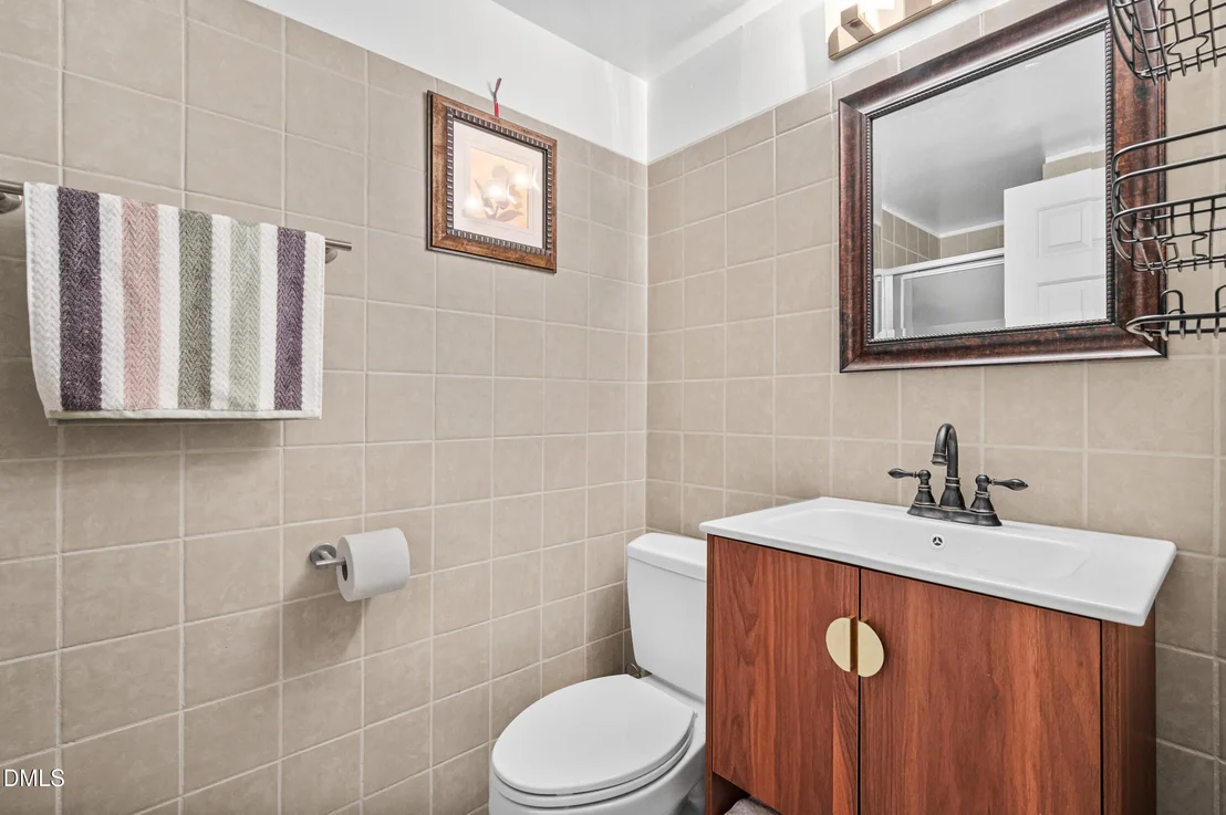 Photo of 425 Brookside Drive