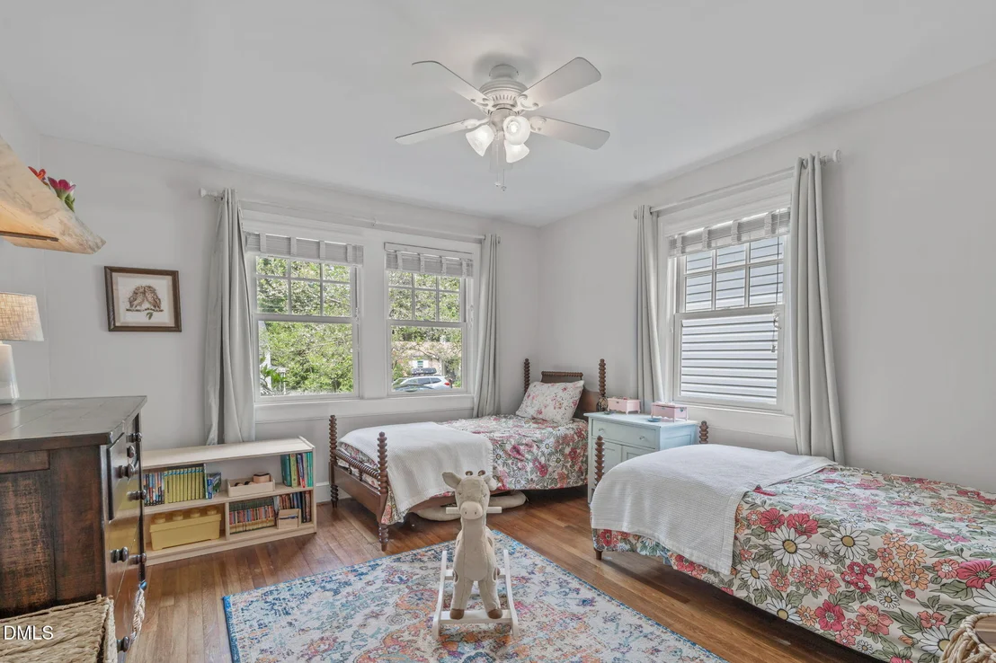 Photo of 2111 Pershing Street