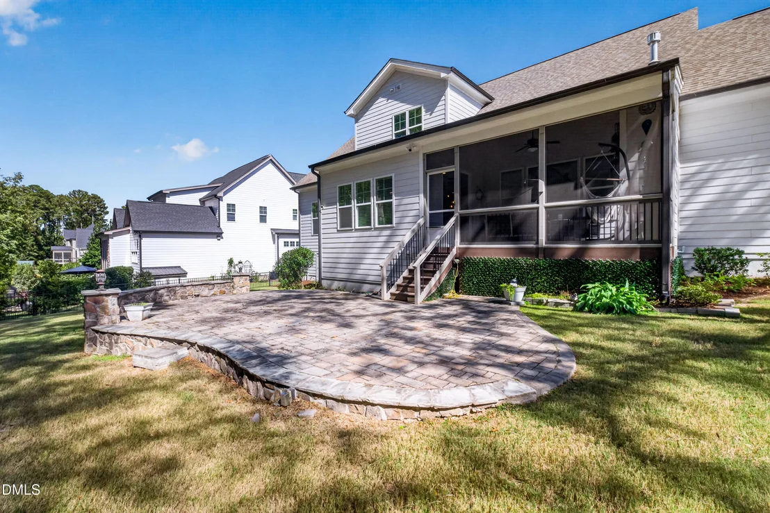 Photo of 505 Myrna Lane
