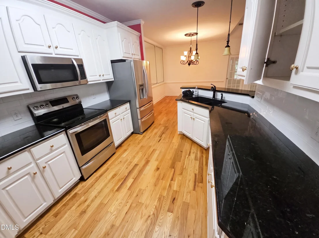 Photo of 302 Commonsgate Drive