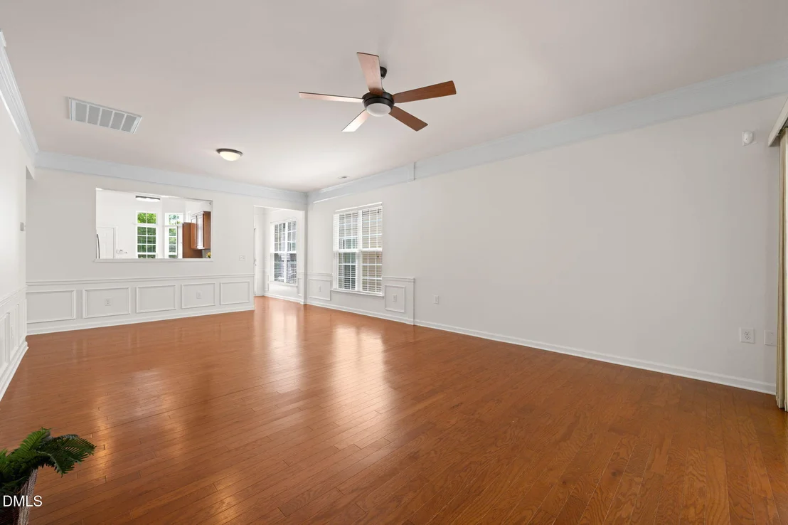 Photo of 725 Bradhurst Place