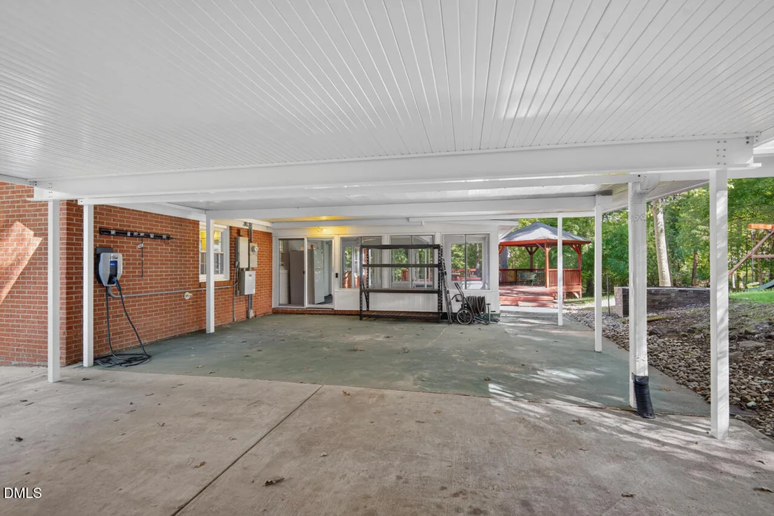 Photo of 13 Winthrop Court