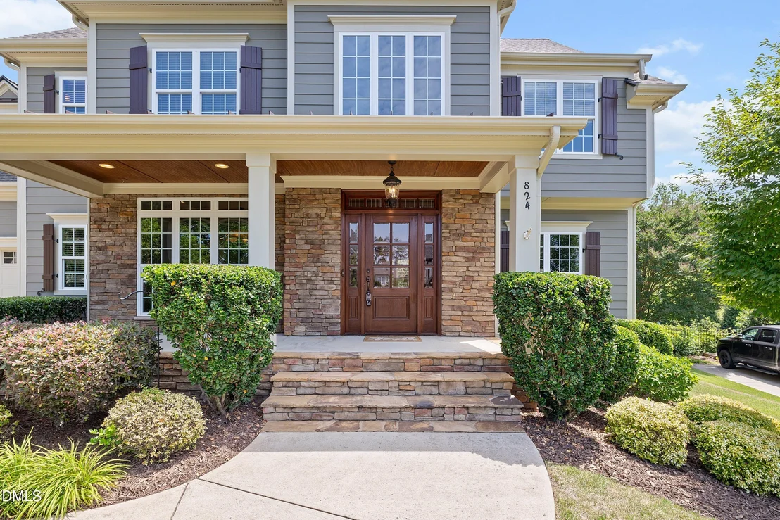 Photo of 824 Magalloway Drive