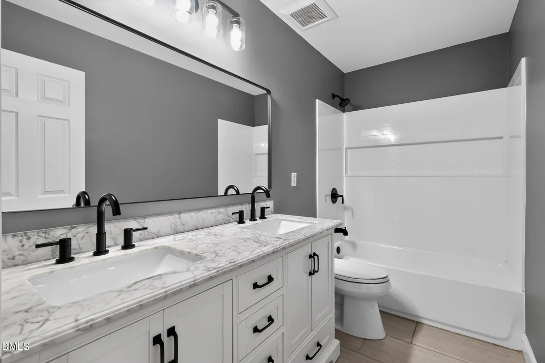 Photo of 5206 Oakbrook Drive