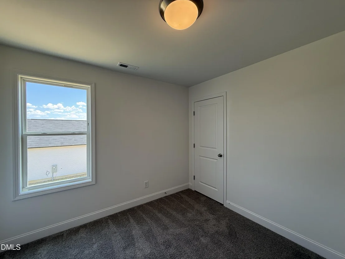 Photo of 140 Longfield Court