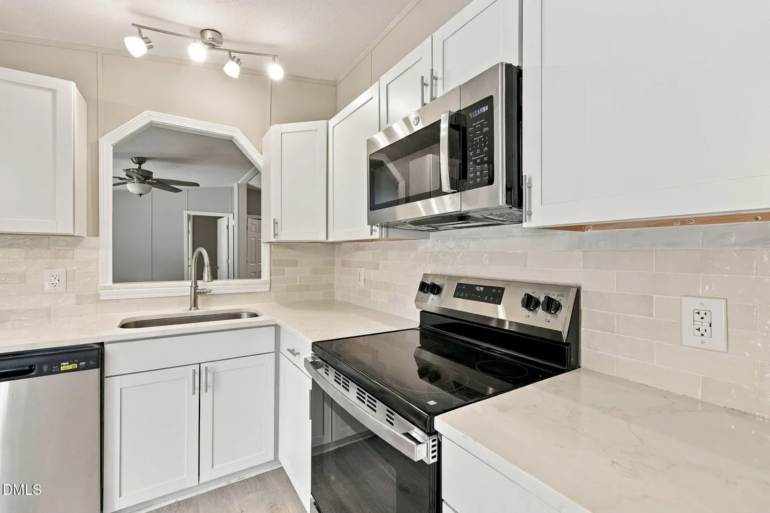 Photo of 582 Ed Thomas Road