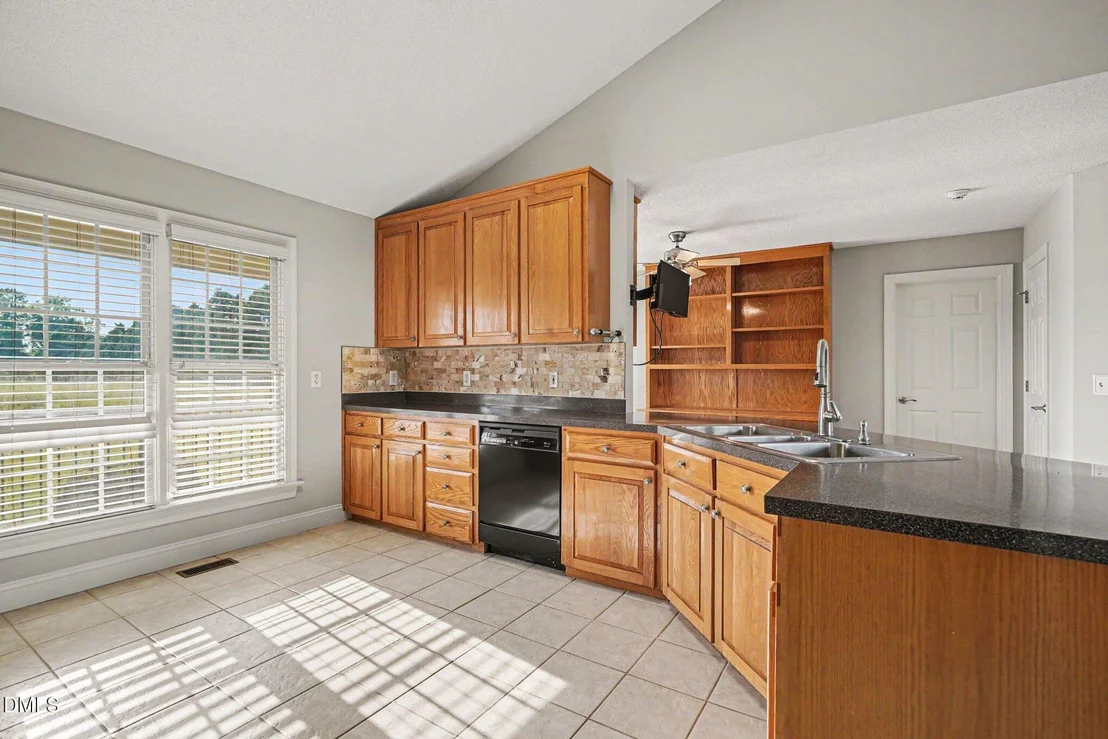 Photo of 1025 Long Branch Road