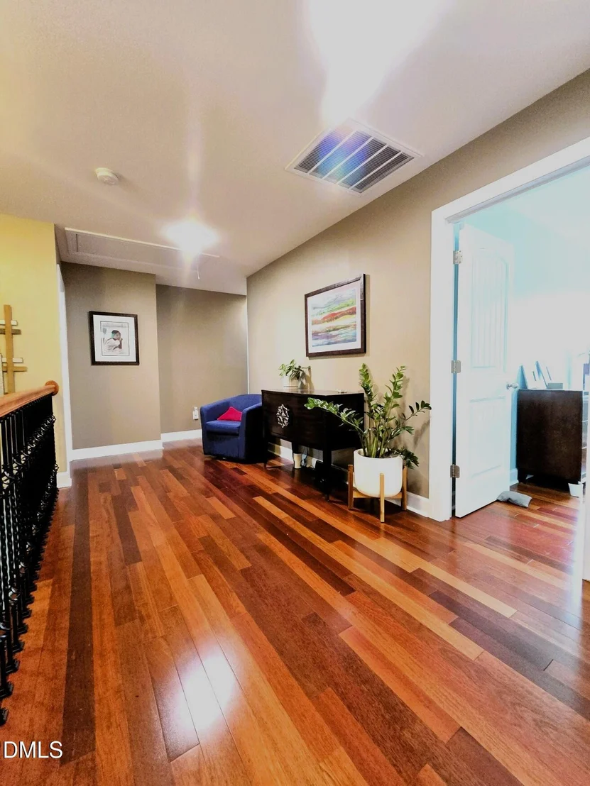 Photo of 921 Sugar Tree Drive