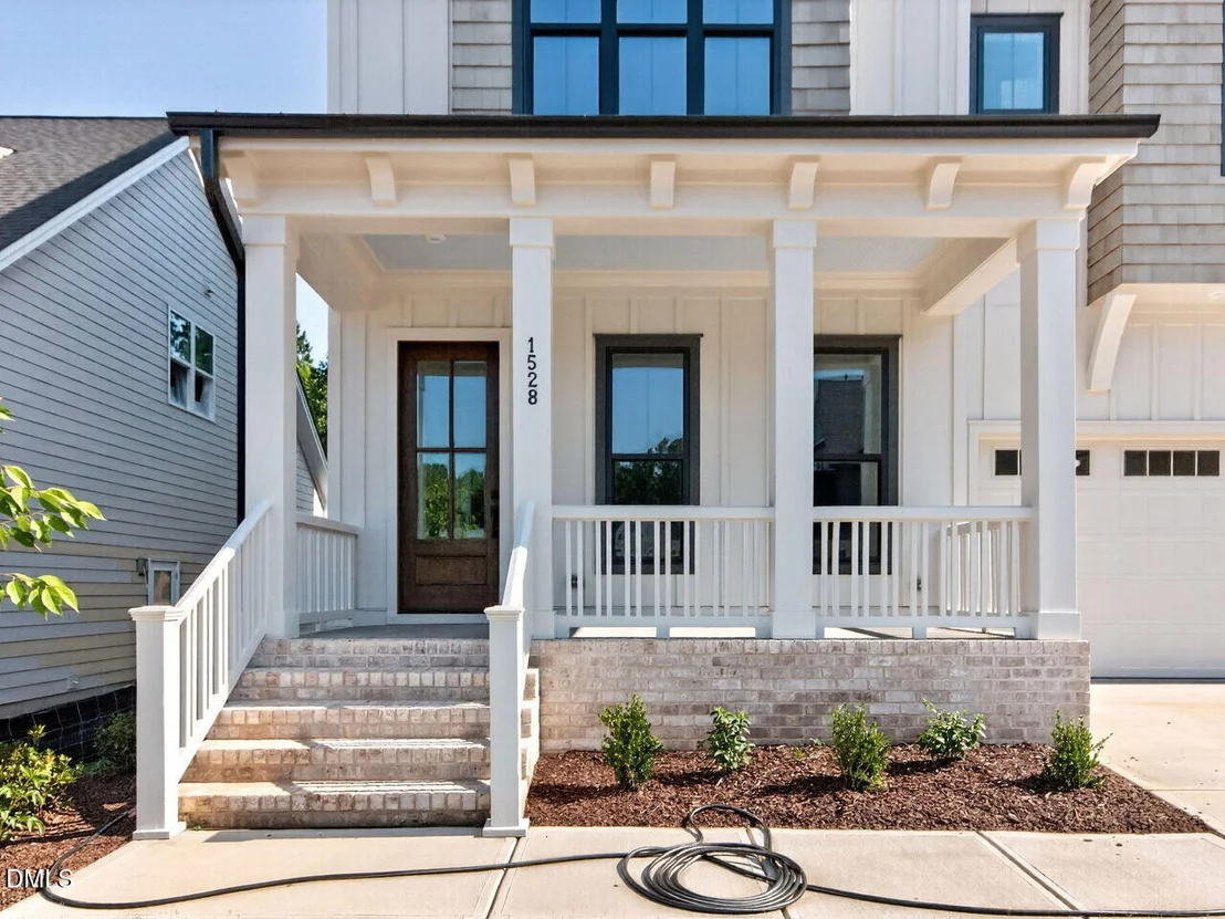 Photo of 1528 Level Stream Road