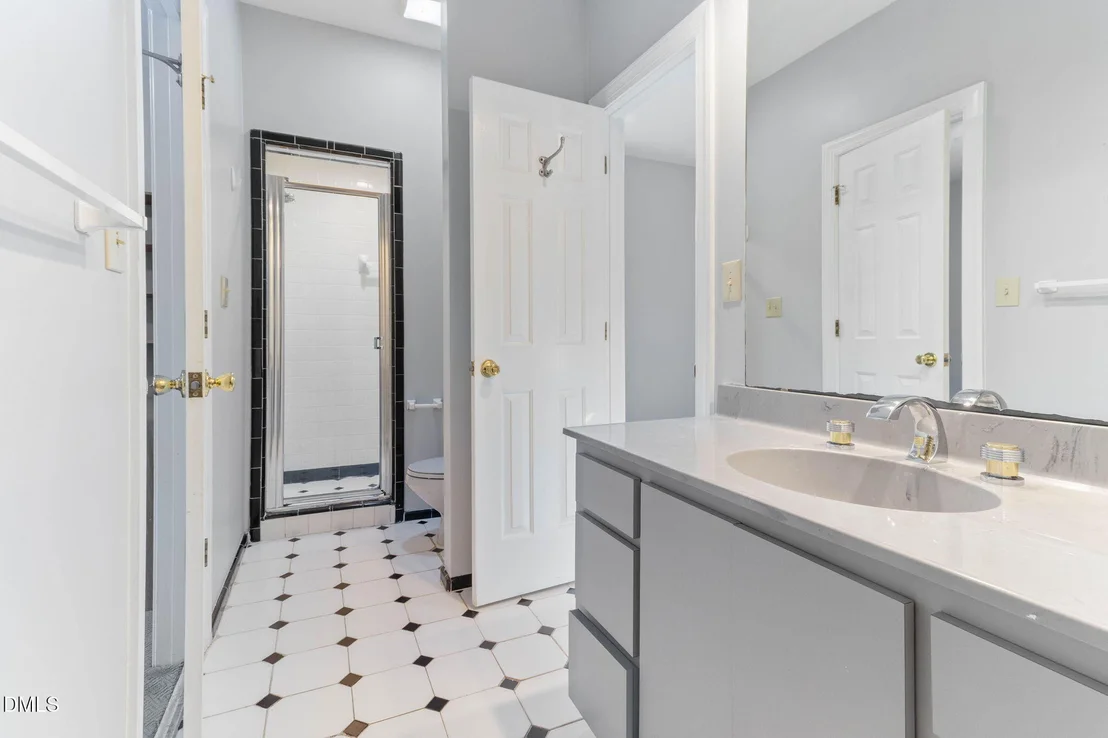 Photo of 4205 Swarthmore Road