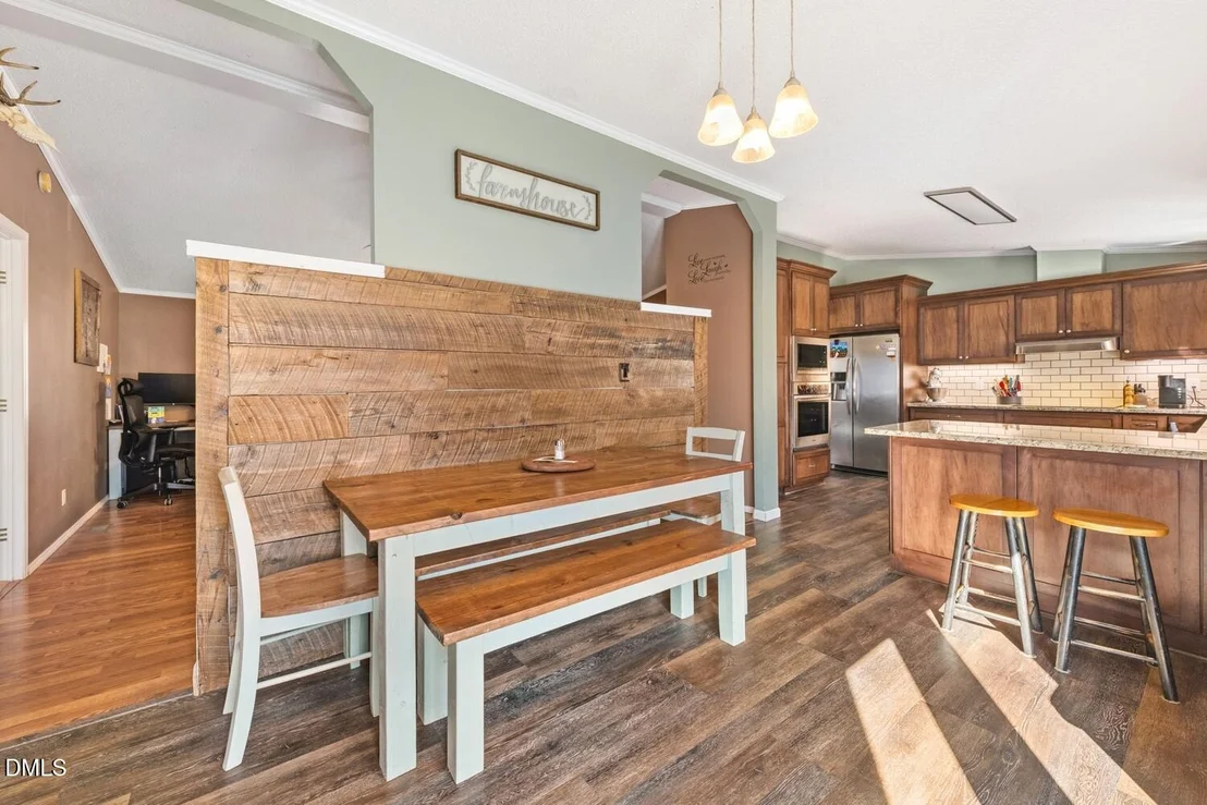 Photo of 3824 Poplar Drive