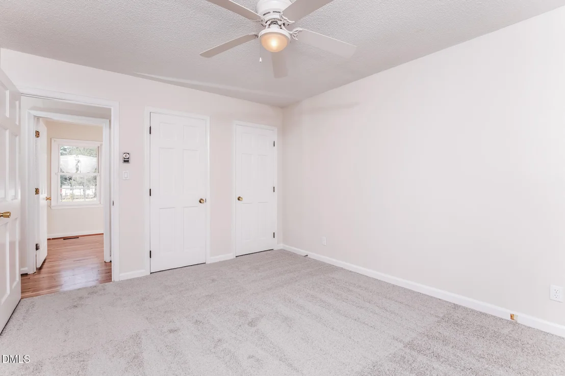 Photo of 870 Abbott Road