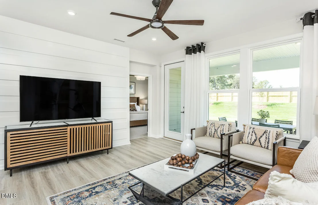 Photo of 949 Steeplechase Boulevard
