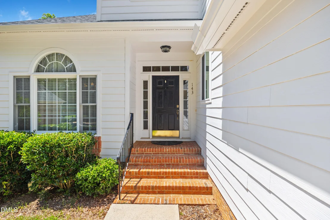 Photo of 143 S Fields Circle