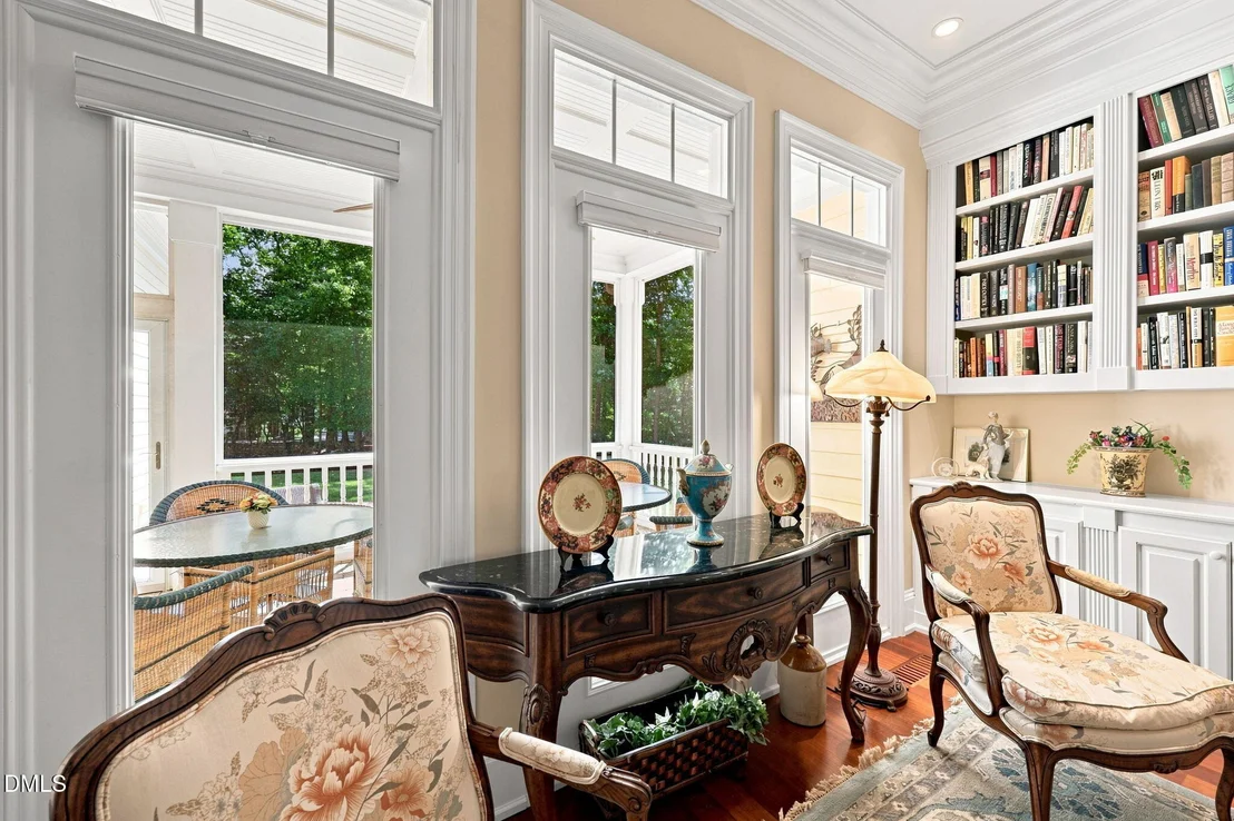 Photo of 6102 Treyburn Point Drive