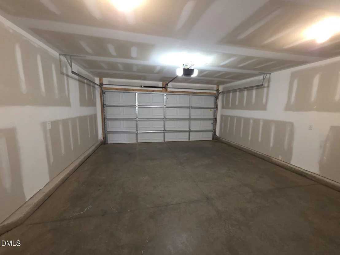 Photo of 824 Old Angus Lane