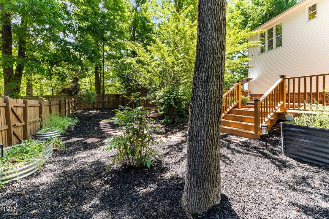 Photo of 100 Arlington Ridge