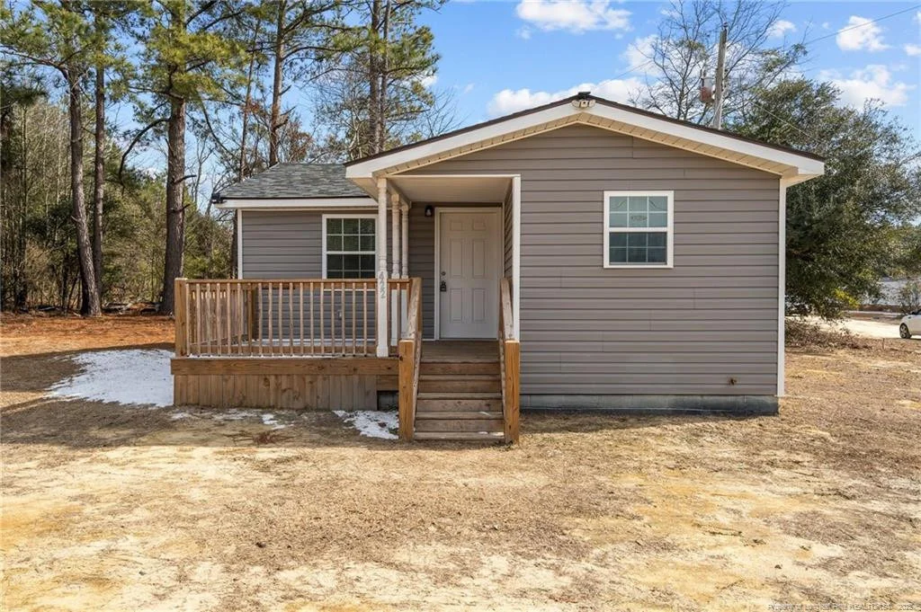 Photo of 422 Doc Brown Road
