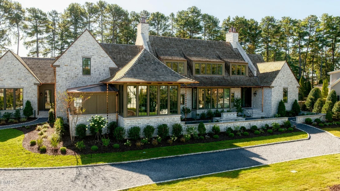 Photo of 1208 Barcroft Place
