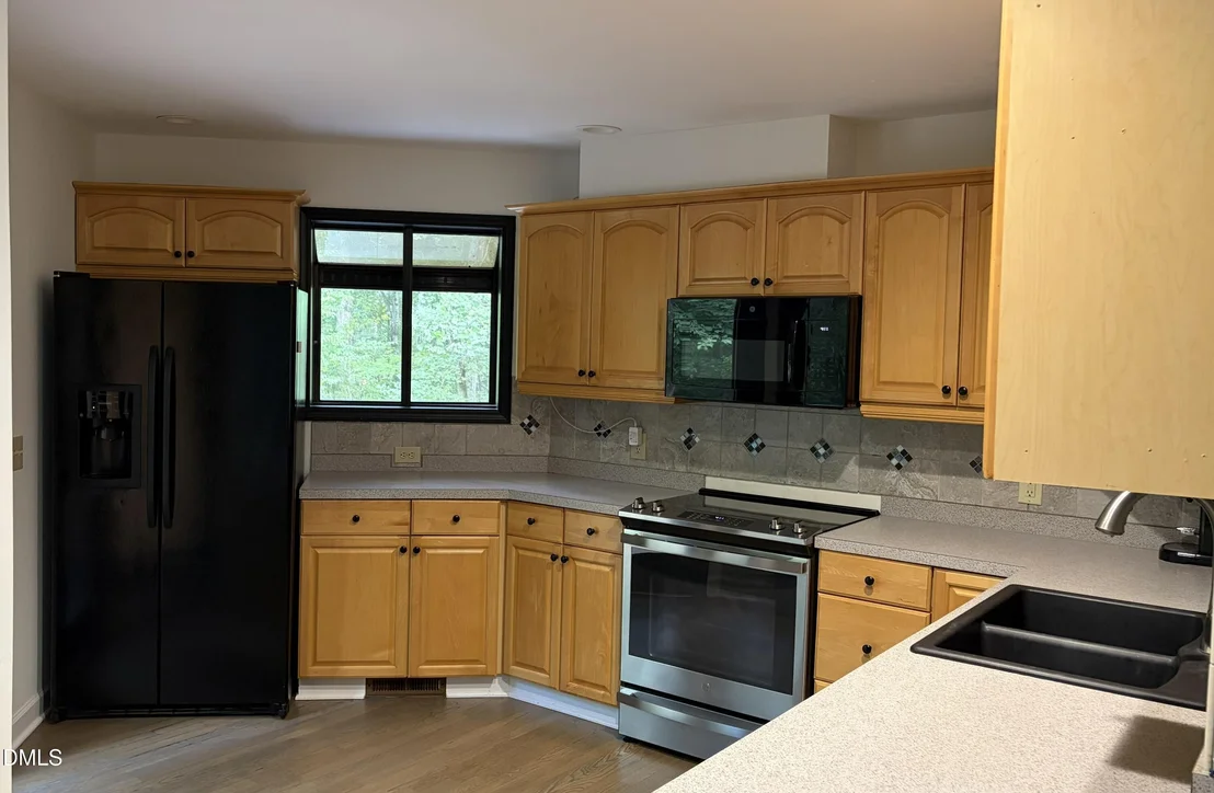 Photo of 1040 Rolling Knoll Road
