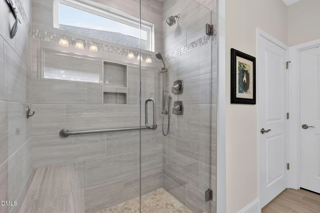 Photo of 86 Shadowbrook Trail