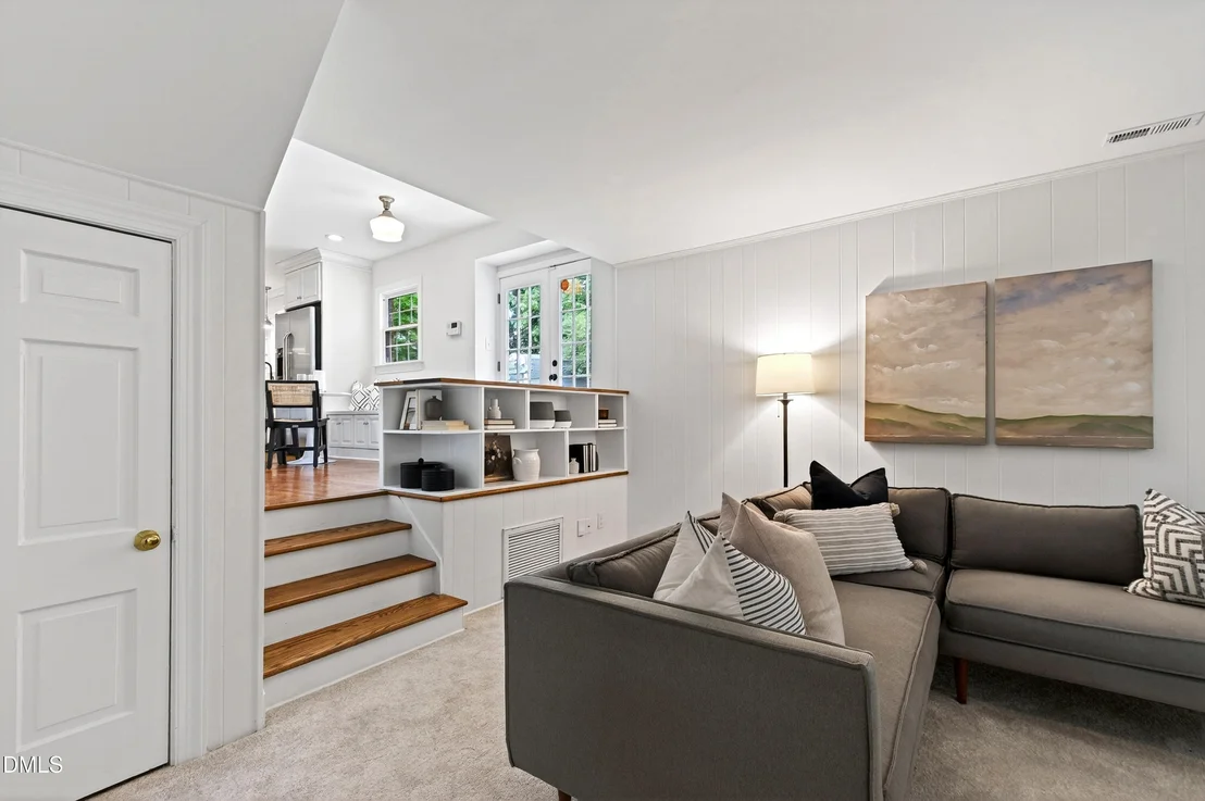 Photo of 1001 Pebblebrook Drive